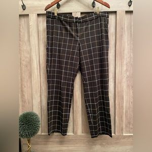 Amanda & Chelsea Cropped Dress Pant